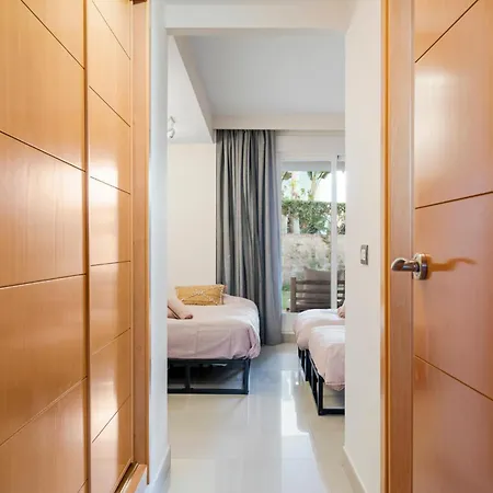 Casa Livia Met Aupingbedden Apartment Estepona
