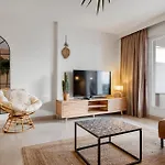Apartment Casa Livia Met Aupingbedden