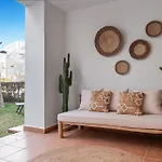 Casa Livia Met Aupingbedden * Estepona